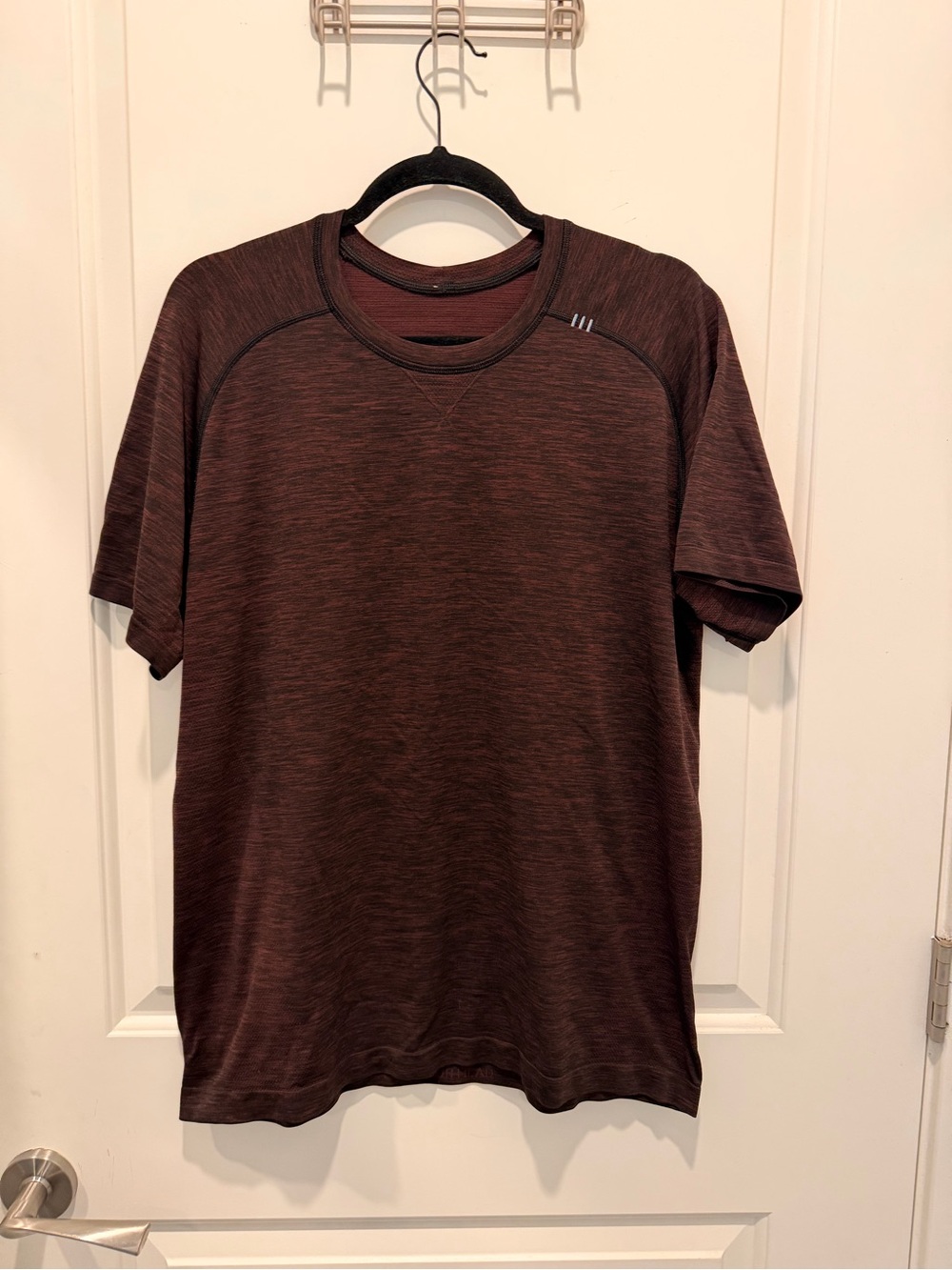 Lululemon Metal Vent Tech
Short Sleeve Shirt Size L
Black Cherry